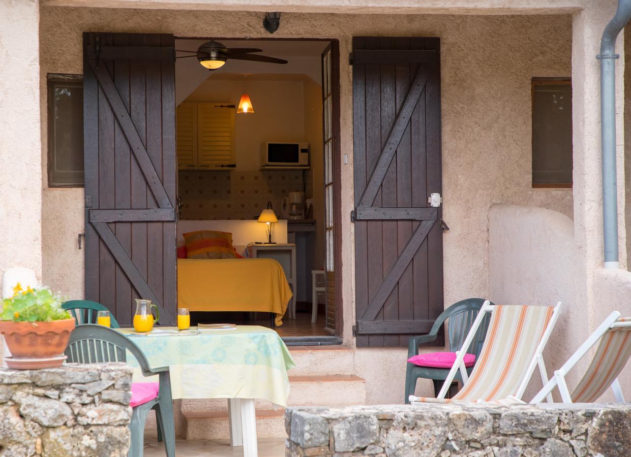 Appartement Mas le Chêne à Grimaud Extérieur photo